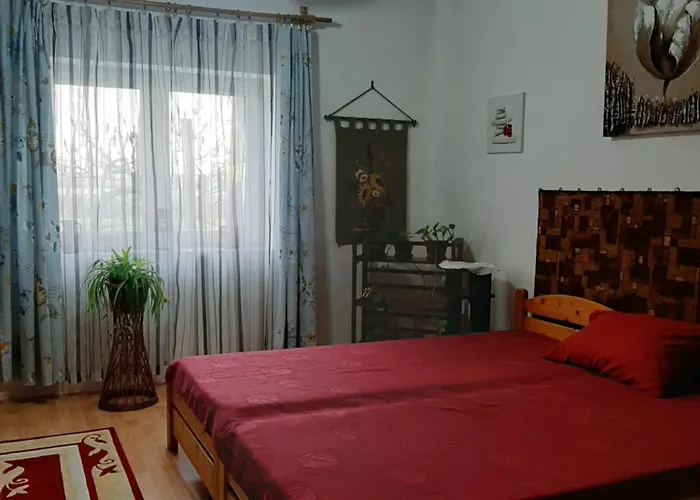 Rozsa Vendeghaz Tatil Evi *